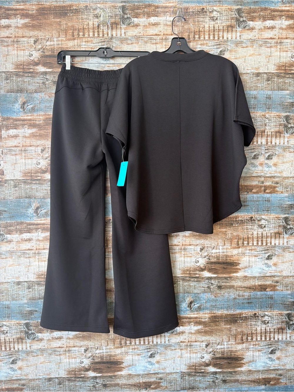 Zenana Scuba Set Relaxed Wide-Leg Lounge Pants & Top Set - Black - Picture 2 of 2